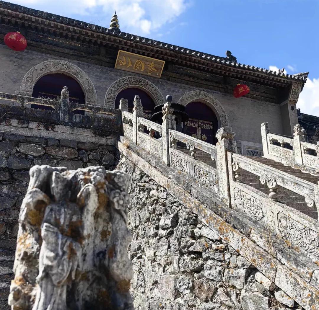 南山寺(Nanshan Temple)