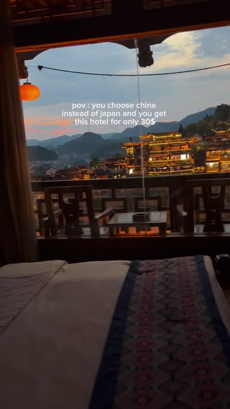 china’s hotels have the best views ever 🇨🇳 📍Furong Town, China more informations about it in my b